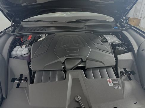 Certified 2026 Porsche Cayenne Coupe AWD/4WD image 31