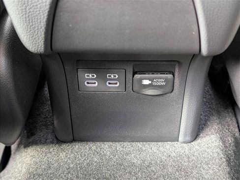 New 2026 Toyota Prius Plug-In Hybrid FWD image 11