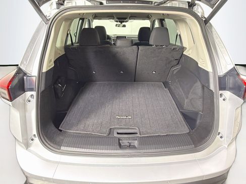 Used 2025 Nissan Rogue SV FWD image 27