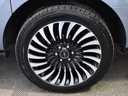 Used 2019 Lincoln Navigator L Black Label w/ Cargo Package image 20