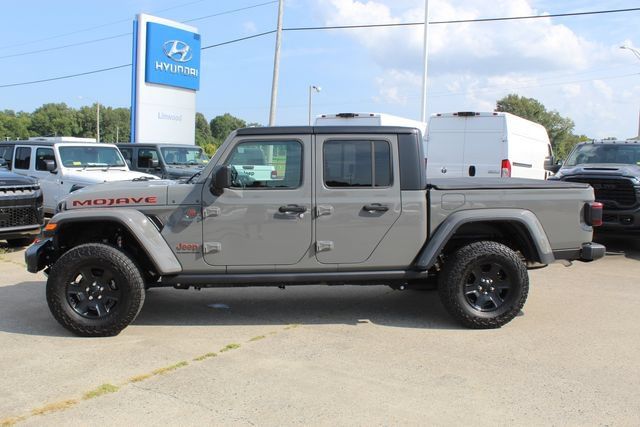 Used 2023 Jeep Gladiator Mojave w/ LED Lighting Group AWD/4WD image 2