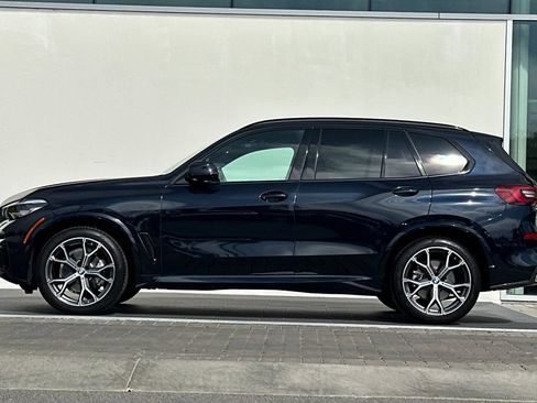 Used 2023 BMW X5 xDrive40i w/ M Sport Package AWD/4WD image 6