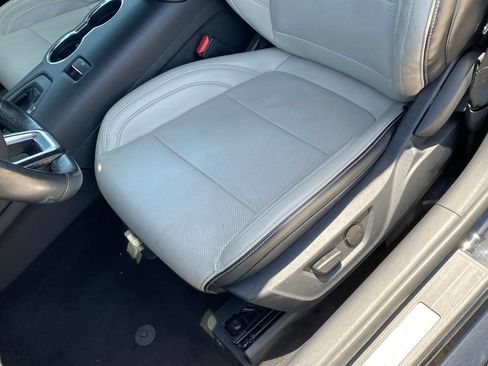 Used 2024 Ford Mustang Premium RWD image 28