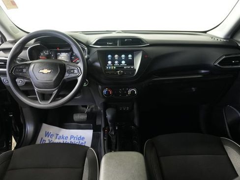 Used 2023 Chevrolet TrailBlazer LT FWD image 20