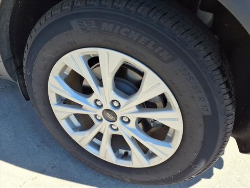 Certified 2025 Ford Escape Active w/ Cold Weather Package FWD image 6