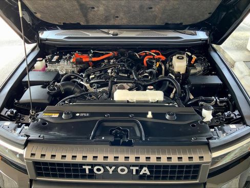 Used 2024 Toyota Land Cruiser AWD/4WD image 30