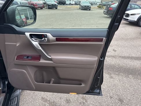 Used 2019 Lexus GX 460 Premium image 26