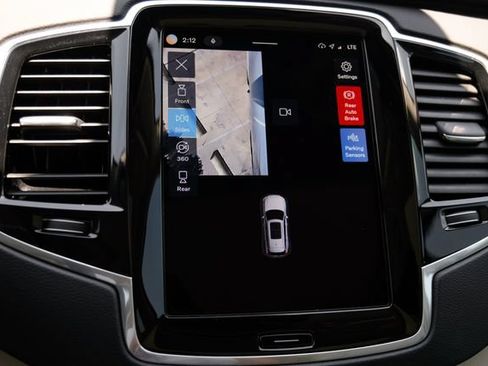 Used 2024 Volvo XC90 B6 Ultimate w/ Protection Package Premier AWD/4WD image 28