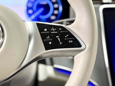 Used 2023 Mercedes-Benz EQE 350+ 4MATIC SUV w/ Exclusive Trim Package image 20