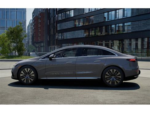 Used 2024 Mercedes-Benz EQE 350+ 4MATIC Sedan image 33