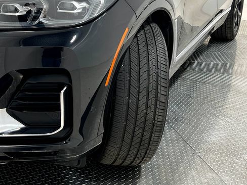Used 2020 BMW X7 xDrive40i w/ Premium Package AWD/4WD image 41