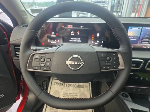 New 2026 Nissan Sentra SR w/ SR Premium Package FWD image 11
