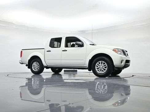 Used 2019 Nissan Frontier SV image 30