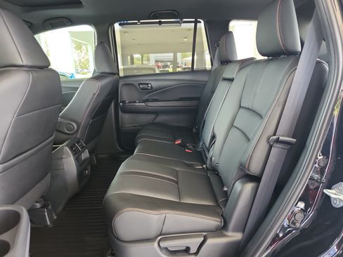Used 2023 Honda Passport TrailSport image 19