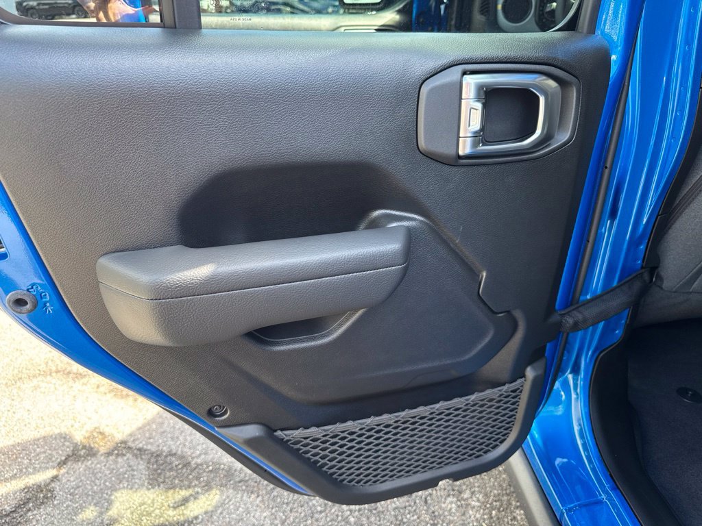 New 2026 Jeep Gladiator Sport AWD/4WD image 22
