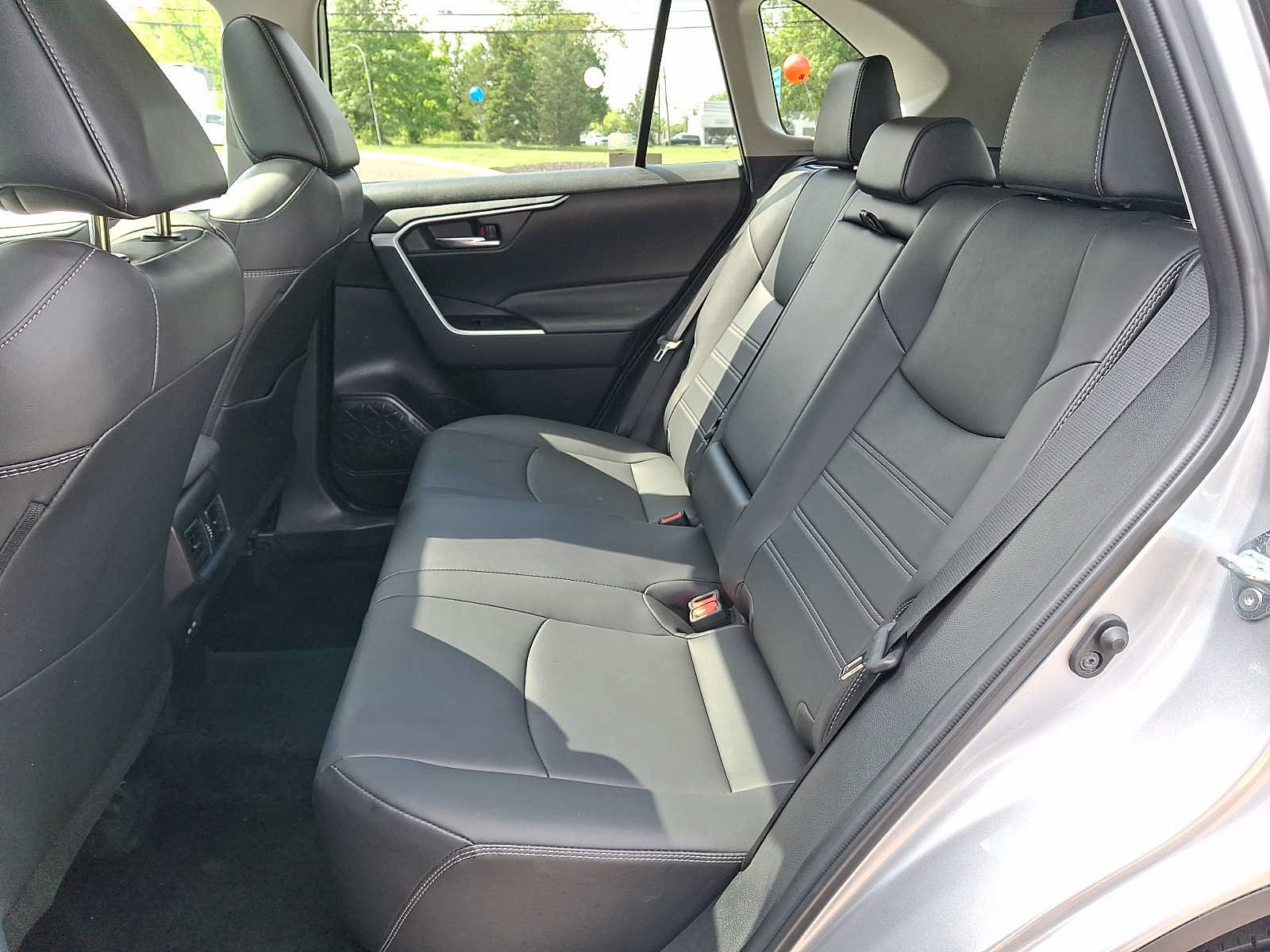 Used 2024 Toyota RAV4 XLE Premium w/ Weather Package AWD/4WD image 8