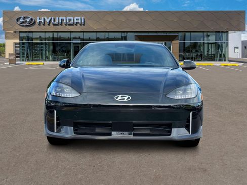 New 2025 Hyundai Ioniq 6 SE AWD/4WD image 12