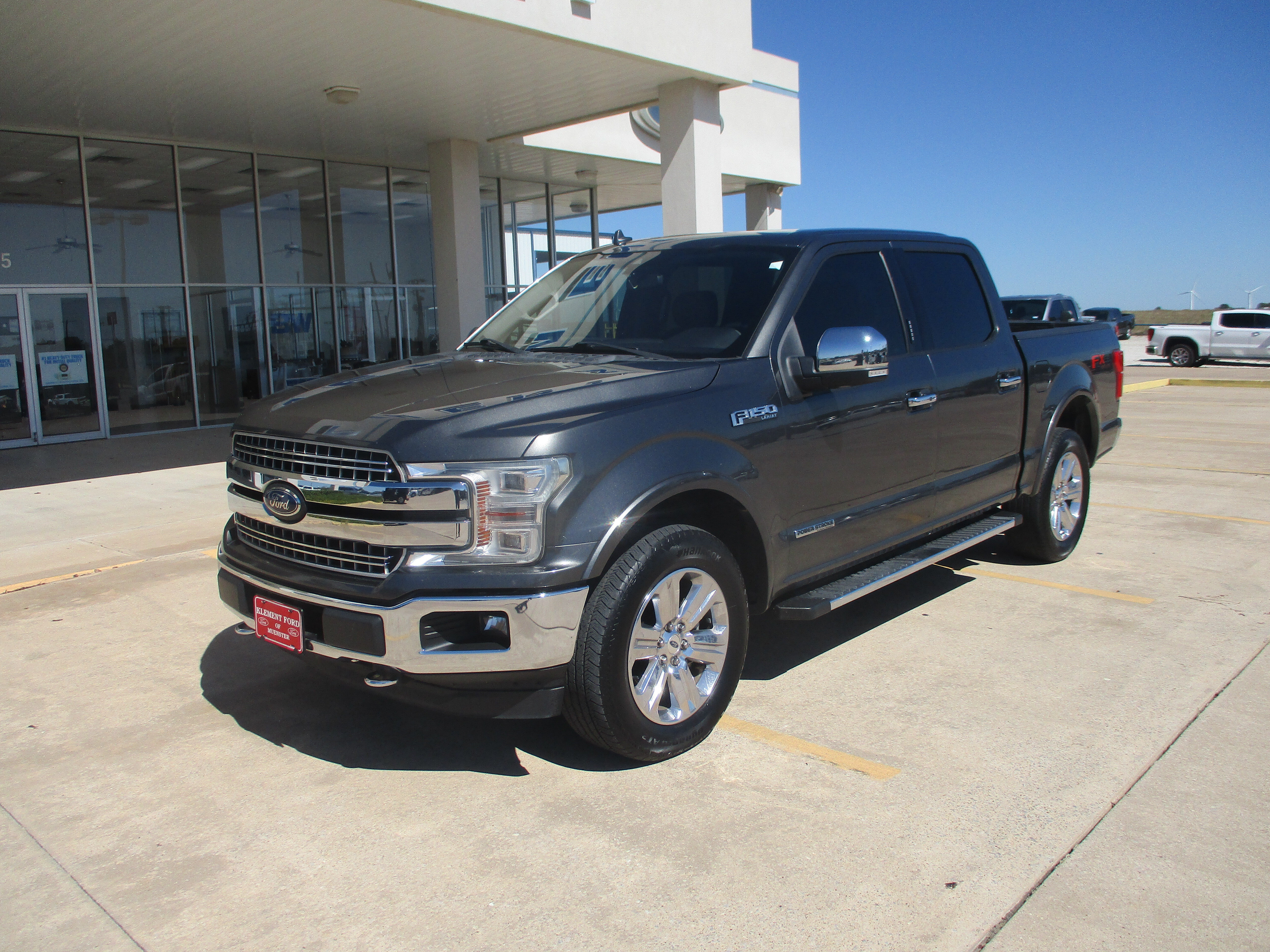 Used 2018 Ford F150 Lariat w/ Equipment Group 502A Luxury AWD/4WD image 2