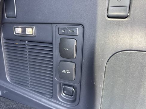 Used 2025 Ford Expedition Active AWD/4WD image 50
