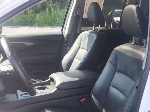 Used 2025 Honda Ridgeline RTL image 6