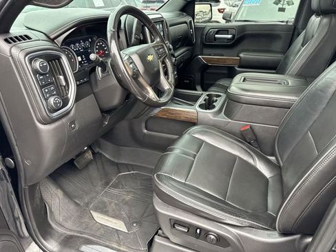 Used 2021 Chevrolet Silverado 1500 High Country w/ Technology Package AWD/4WD image 12