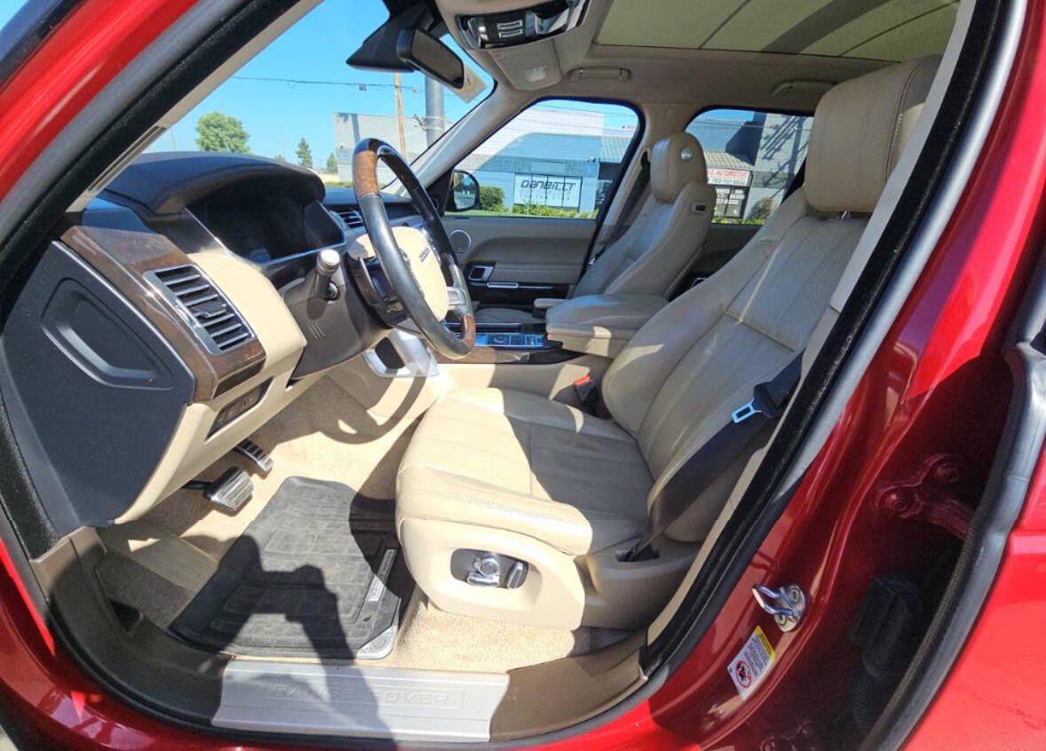 Used 2016 Land Rover Range Rover Supercharged AWD/4WD image 10