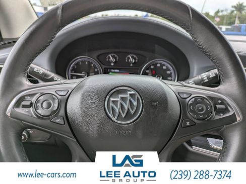 Used 2019 Buick Enclave Essence FWD image 22