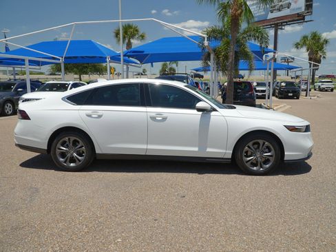 Used 2024 Honda Accord EX image 4