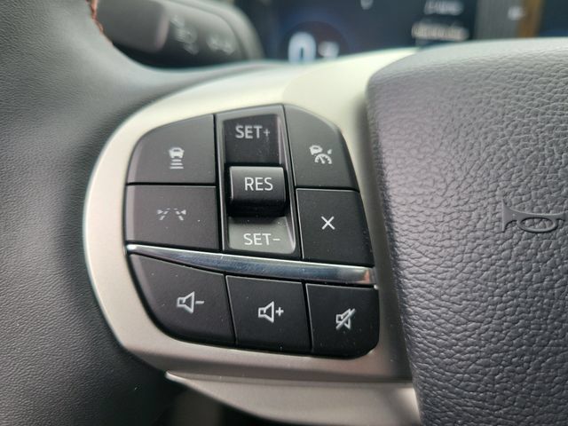 New 2026 Ford Explorer Active w/ Active Comfort Package RWD image 32