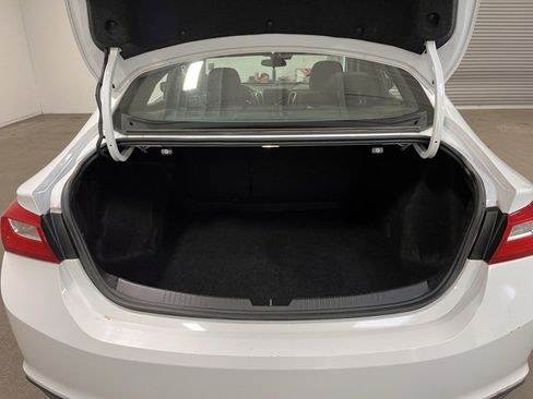 Used 2023 Chevrolet Malibu LT image 16