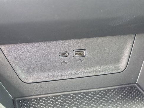 New 2026 Chevrolet Equinox LT w/ Convenience Package II FWD image 27