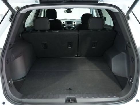 Used 2021 Chevrolet Equinox LT image 9