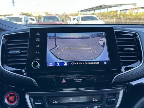 Used 2022 Honda Ridgeline Black Edition image 25