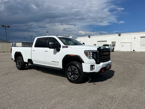 Certified 2022 GMC Sierra 3500 AT4 w/ AT4 Preferred Package AWD/4WD image 14