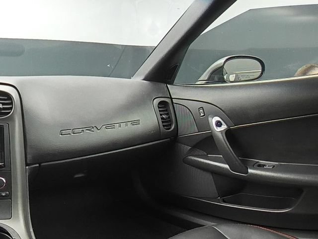 Used 2006 Chevrolet Corvette Coupe RWD image 20