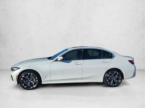 Certified 2025 BMW 330i Sedan w/ Convenience Package RWD image 9