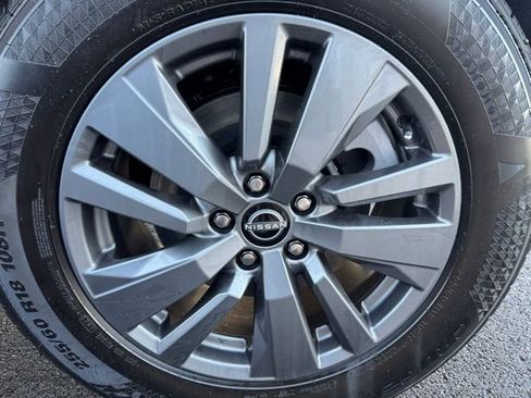 New 2026 Nissan Pathfinder SV image 9