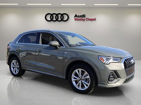 Used 2022 Audi Q3 2.0T Premium Plus image 7