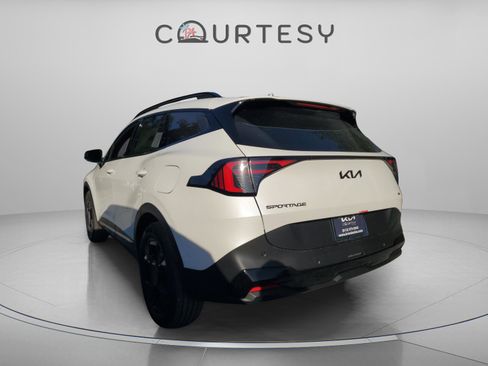 New 2026 Kia Sportage X-Line Prestige image 3