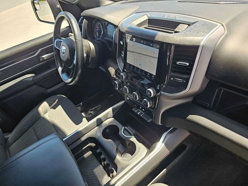 Used 2022 RAM 1500 Big Horn AWD/4WD image 11