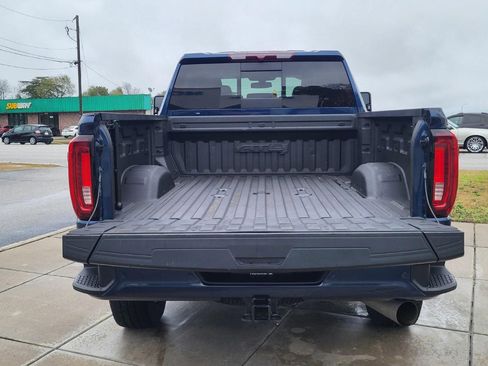 Used 2023 GMC Sierra 2500 AT4 w/ AT4 Preferred Package image 5