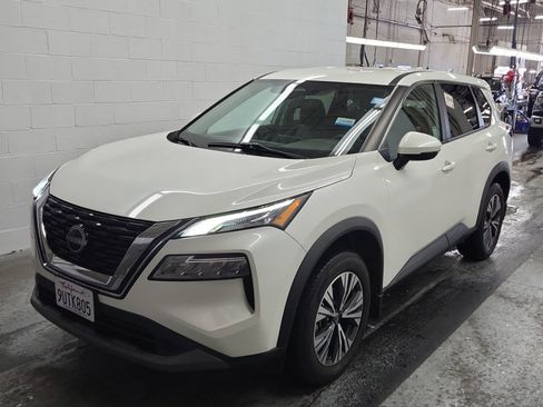Used 2022 Nissan Rogue SV FWD image 7