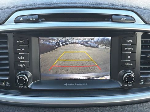 Used 2019 Kia Sorento EX image 30