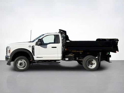 New 2025 Ford F550 4x4 Regular Cab Super Duty image 2