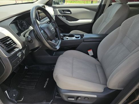 Used 2025 Nissan Rogue SV AWD/4WD image 23