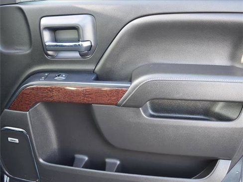 Used 2018 GMC Sierra 1500 SLT image 29