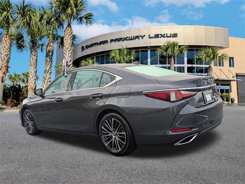 Certified 2025 Lexus ES 350 w/ Premium Package image 6