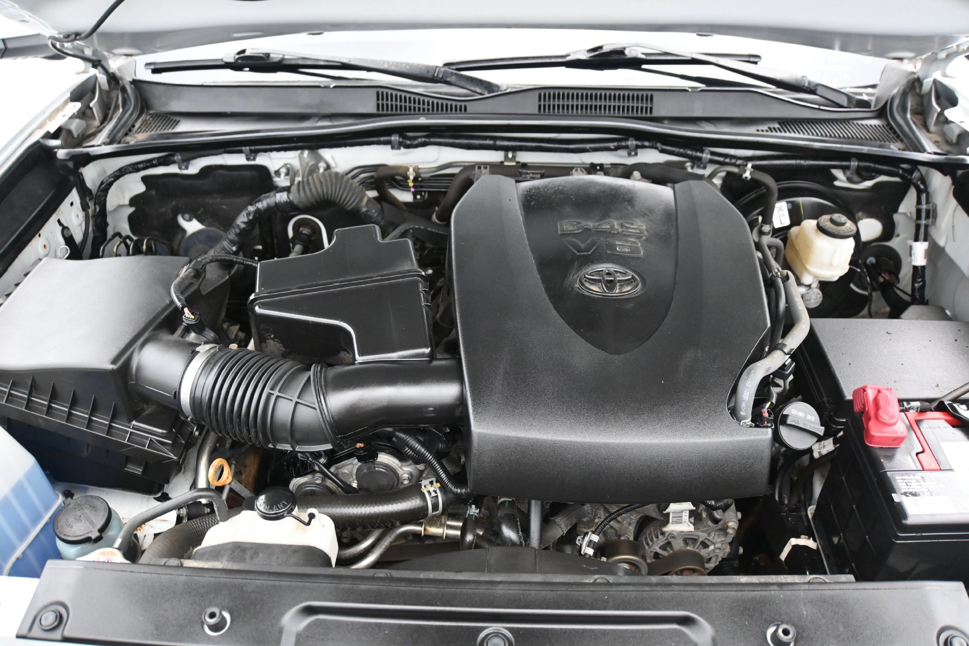 Used 2019 Toyota Tacoma TRD Sport AWD/4WD image 27