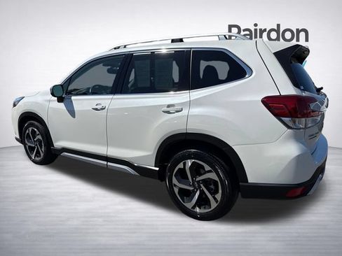 Used 2023 Subaru Forester Touring AWD/4WD image 5