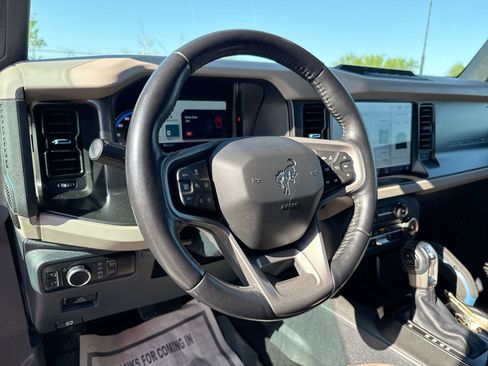 Used 2022 Ford Bronco Wildtrak AWD/4WD image 11